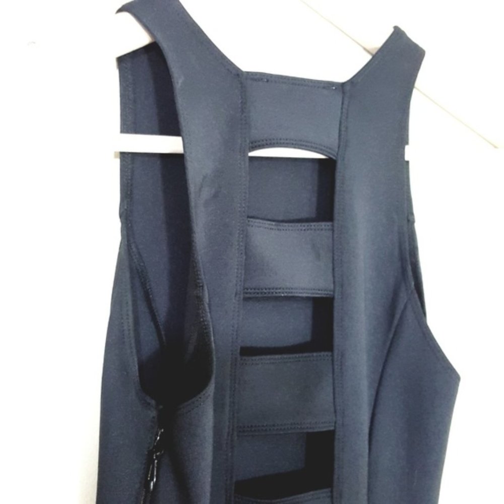 A&F // Black Ladder Back Fit & Flare Mini Dress - Picture 4 of 8